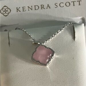 NWT Kendra Scott Mallory Pendant